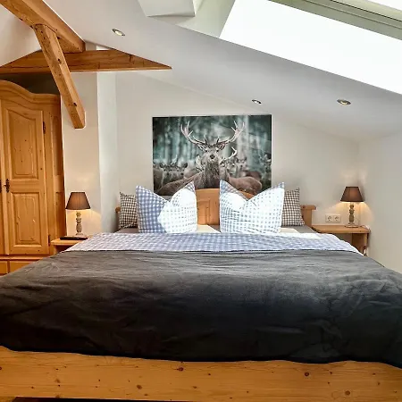 Mansardenwohnung Rehkitz *